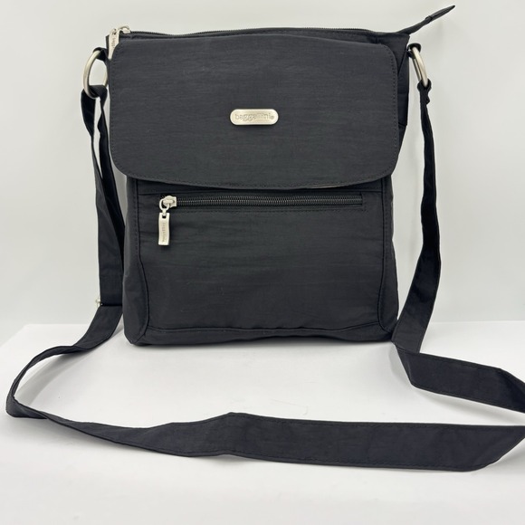 Baggallini Handbags - Designer Handbag BAGGALLINI Black Nylon Multi Pocket Travel Bag Purse Unisex